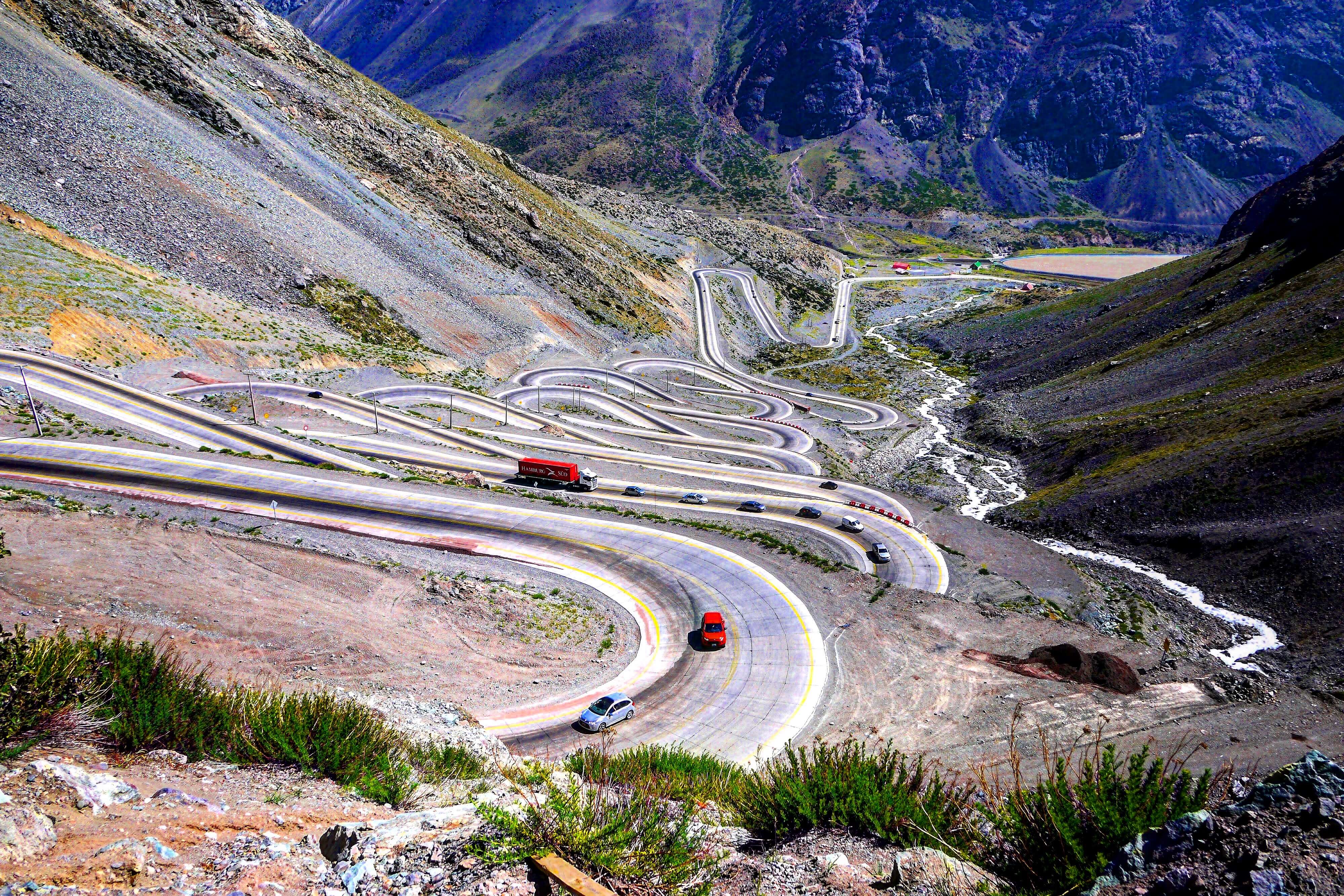 Cycling over Paso de Iglesia in Chile