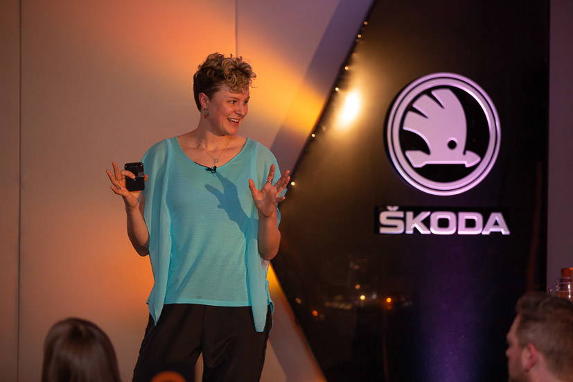 Anna McNuff giving a keynote talk at a Škoda conference